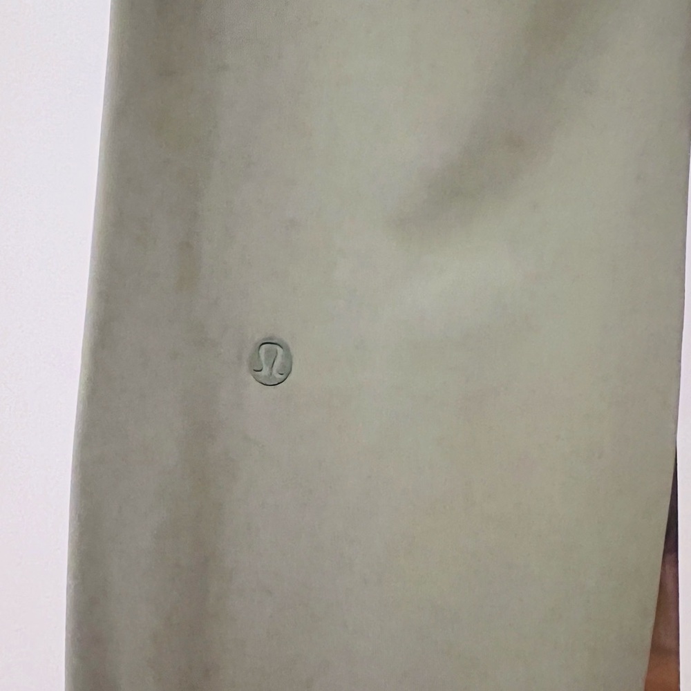 lululemon athletica Olive On the Fly pant